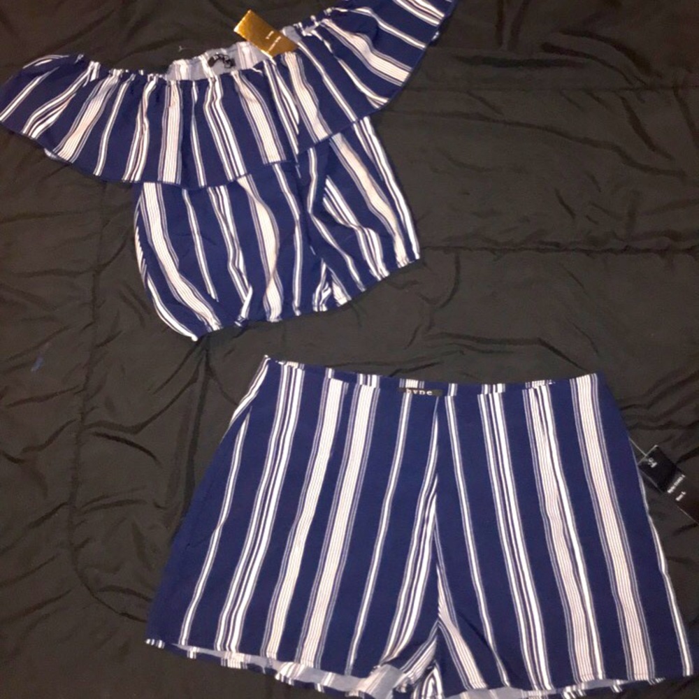 Two-piece set